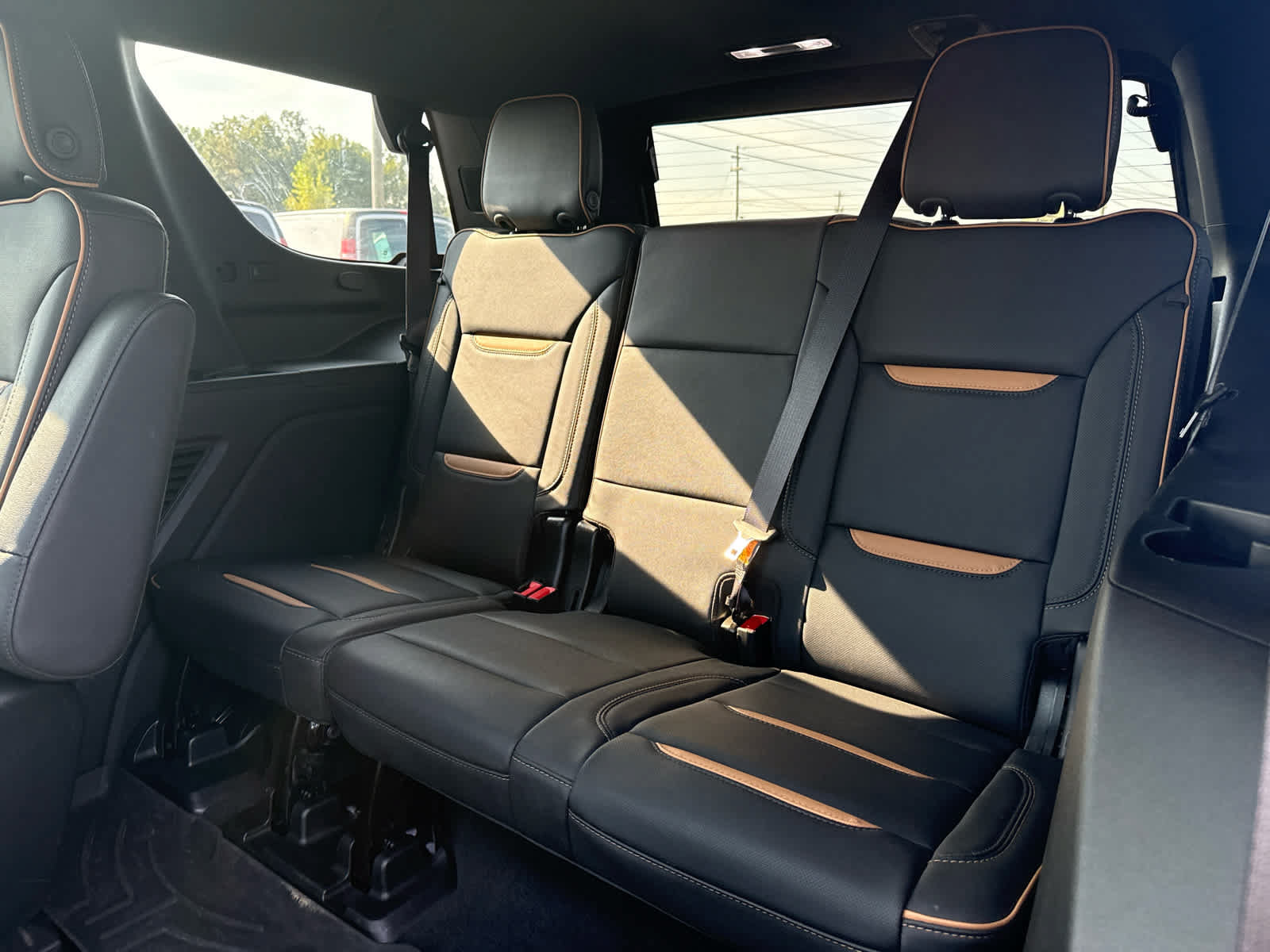 Certified 2024 GMC Yukon AT4 w/ Technology Package AWD/4WD image 25