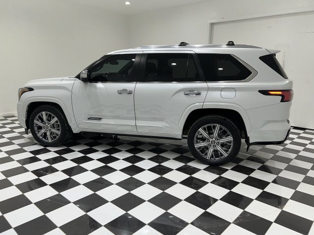 Used 2024 Toyota Sequoia Capstone AWD/4WD image 2