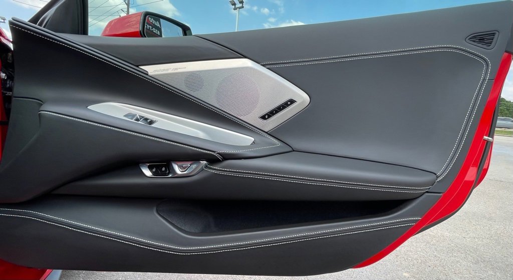 Used 2023 Chevrolet Corvette Stingray Premium Cpe w/ Z51 Performance Package image 32