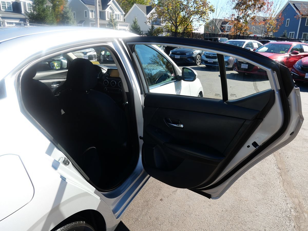 Used 2020 Nissan Sentra S FWD image 30