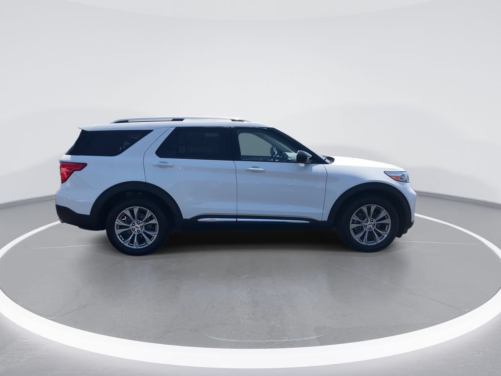 Used 2023 Ford Explorer Limited AWD/4WD image 9