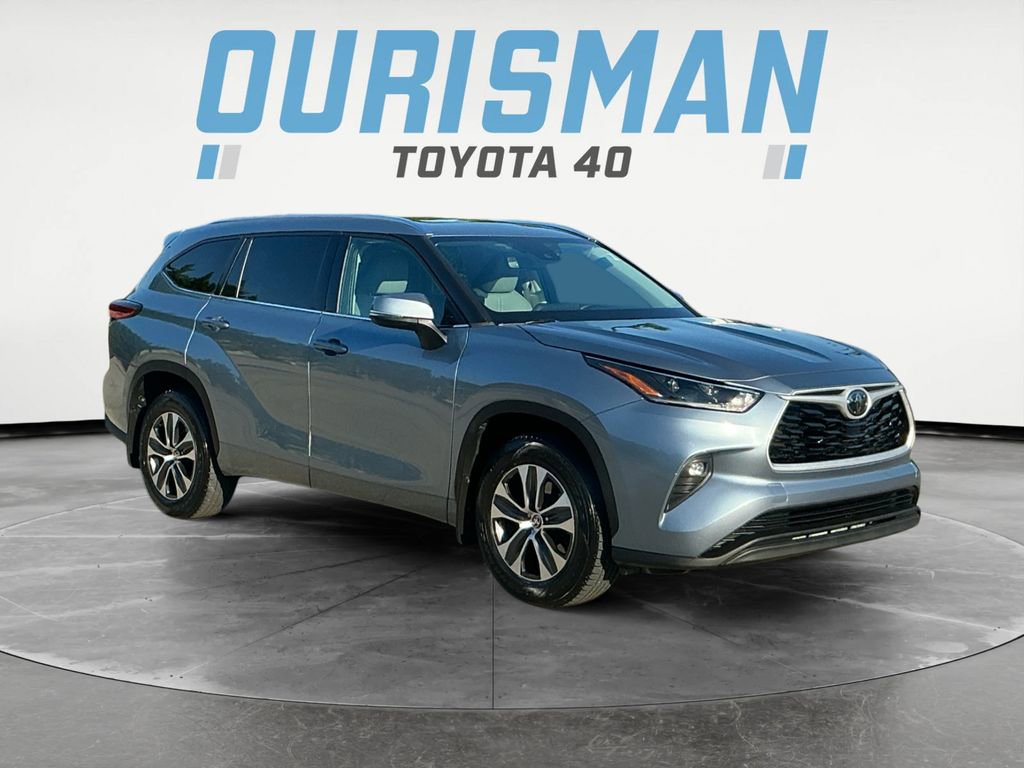 Used 2021 Toyota Highlander XLE