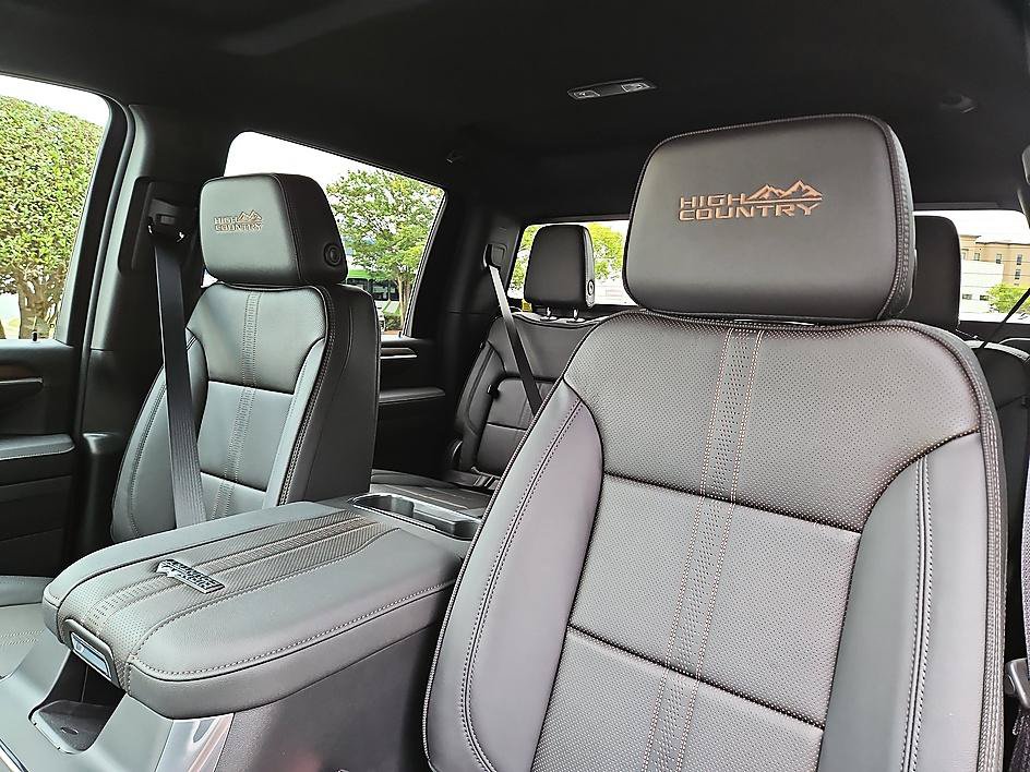 New 2026 Chevrolet Silverado 3500 High Country AWD/4WD image 16