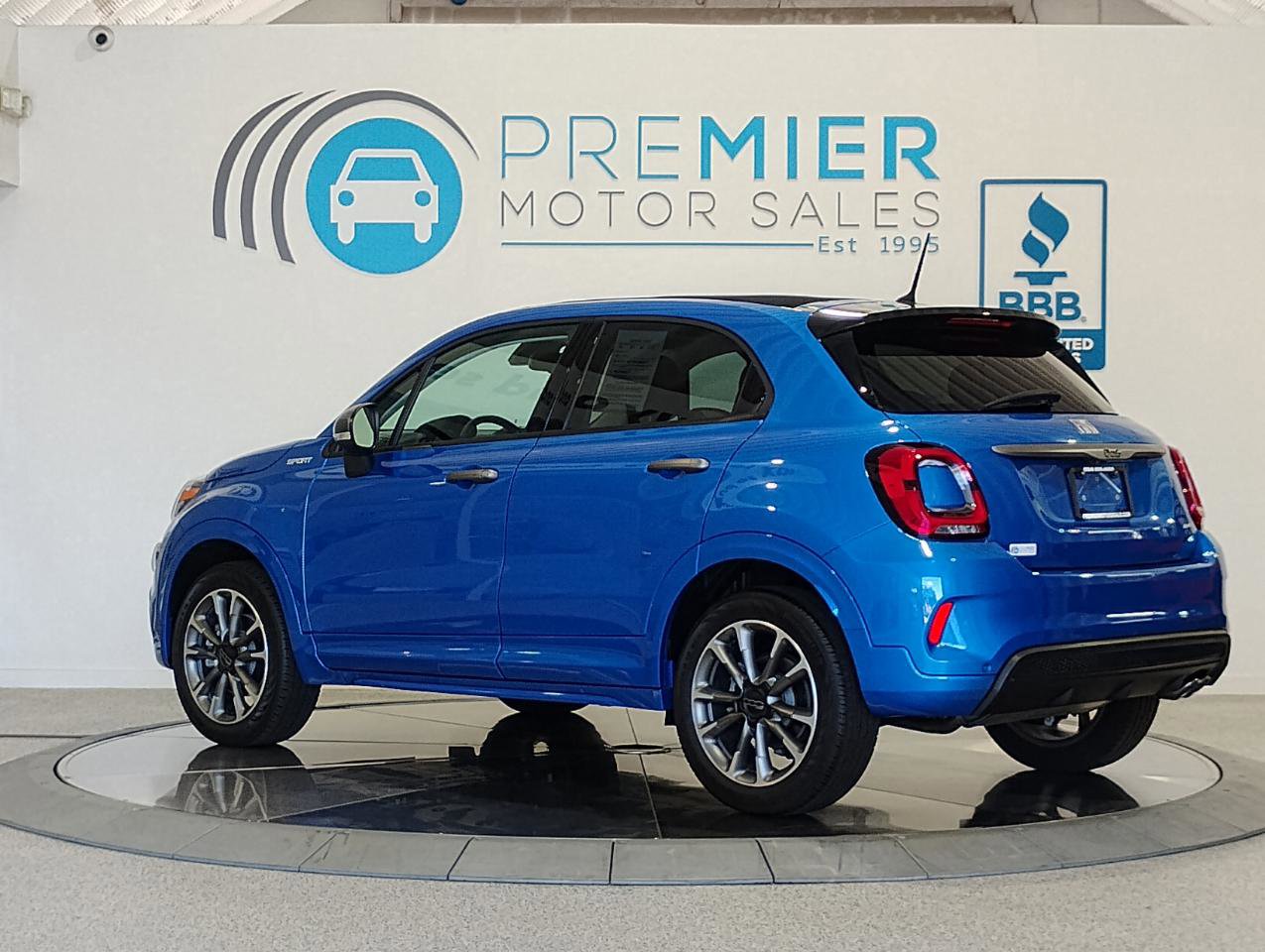 Used 2023 FIAT 500X Sport w/ Technology Group AWD/4WD image 3