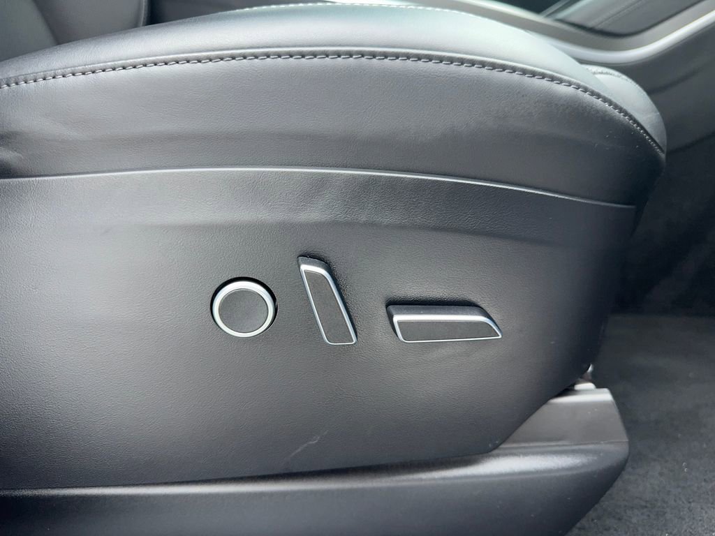 Used 2022 Tesla Model X Plaid image 56