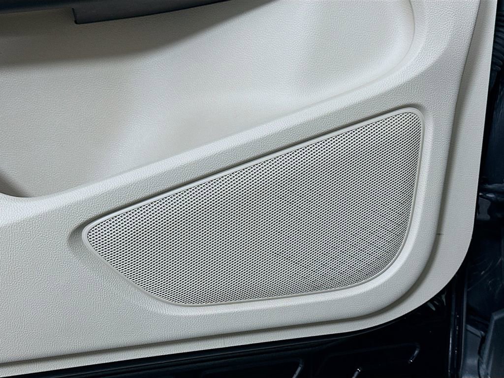 Used 2019 Lincoln MKC Reserve w/ MKC Technology Package image 19