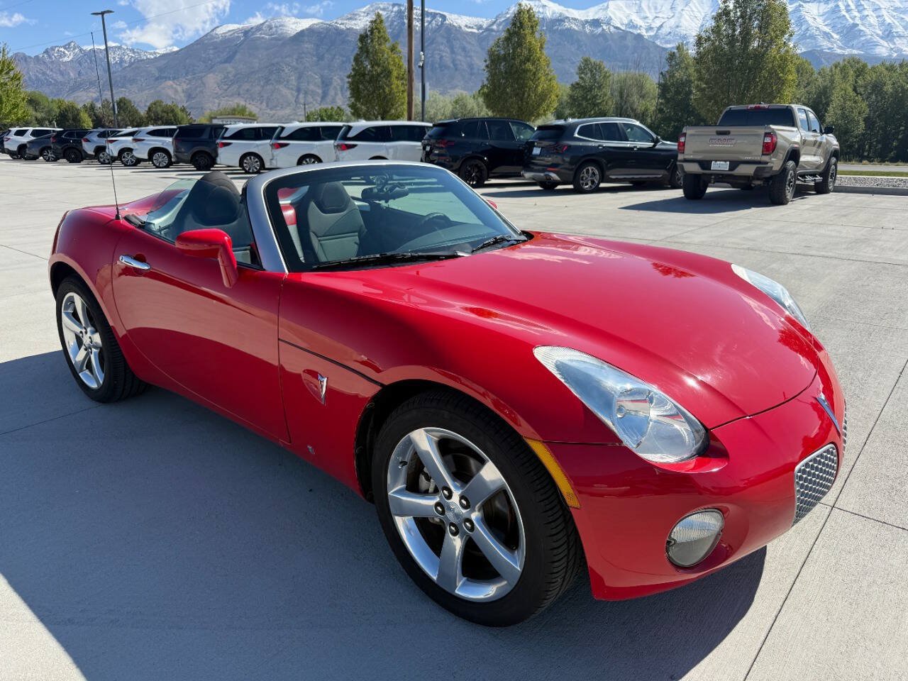 Used 2006 Pontiac Solstice Convertible w/ Power Package RWD image 9