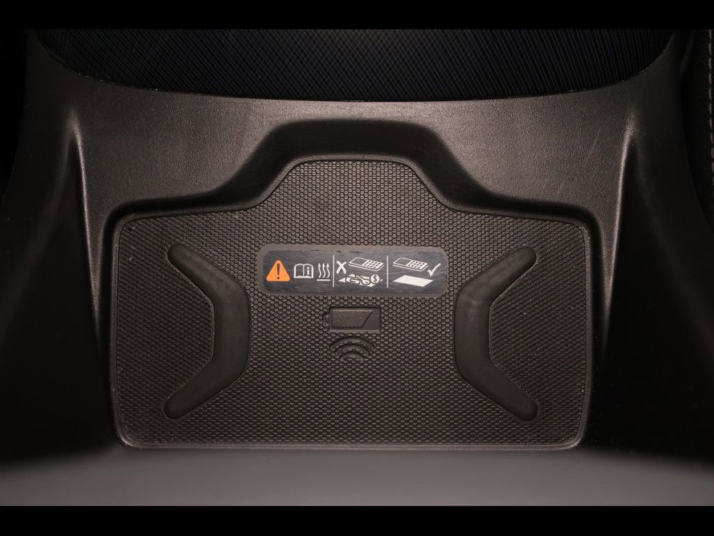 Used 2021 Chevrolet Colorado Z71 w/ Safety Package AWD/4WD image 29
