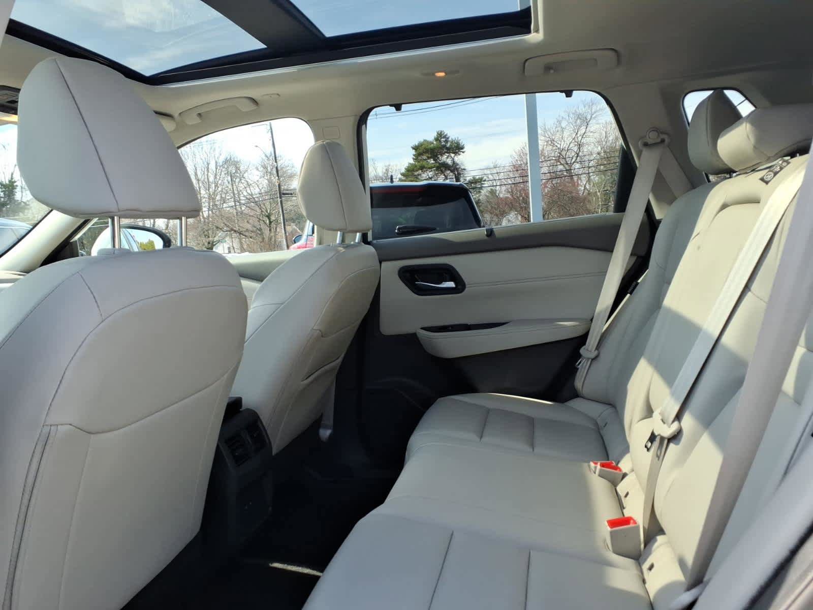 Certified 2023 Nissan Rogue SV w/ SV Premium B Package image 19