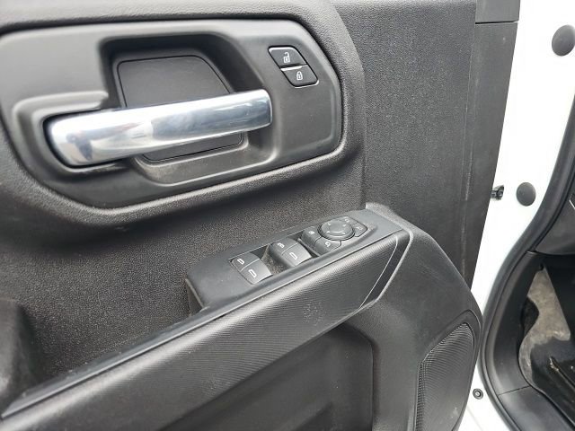 Used 2024 Chevrolet Silverado 2500 Custom w/ Custom Value Package image 14