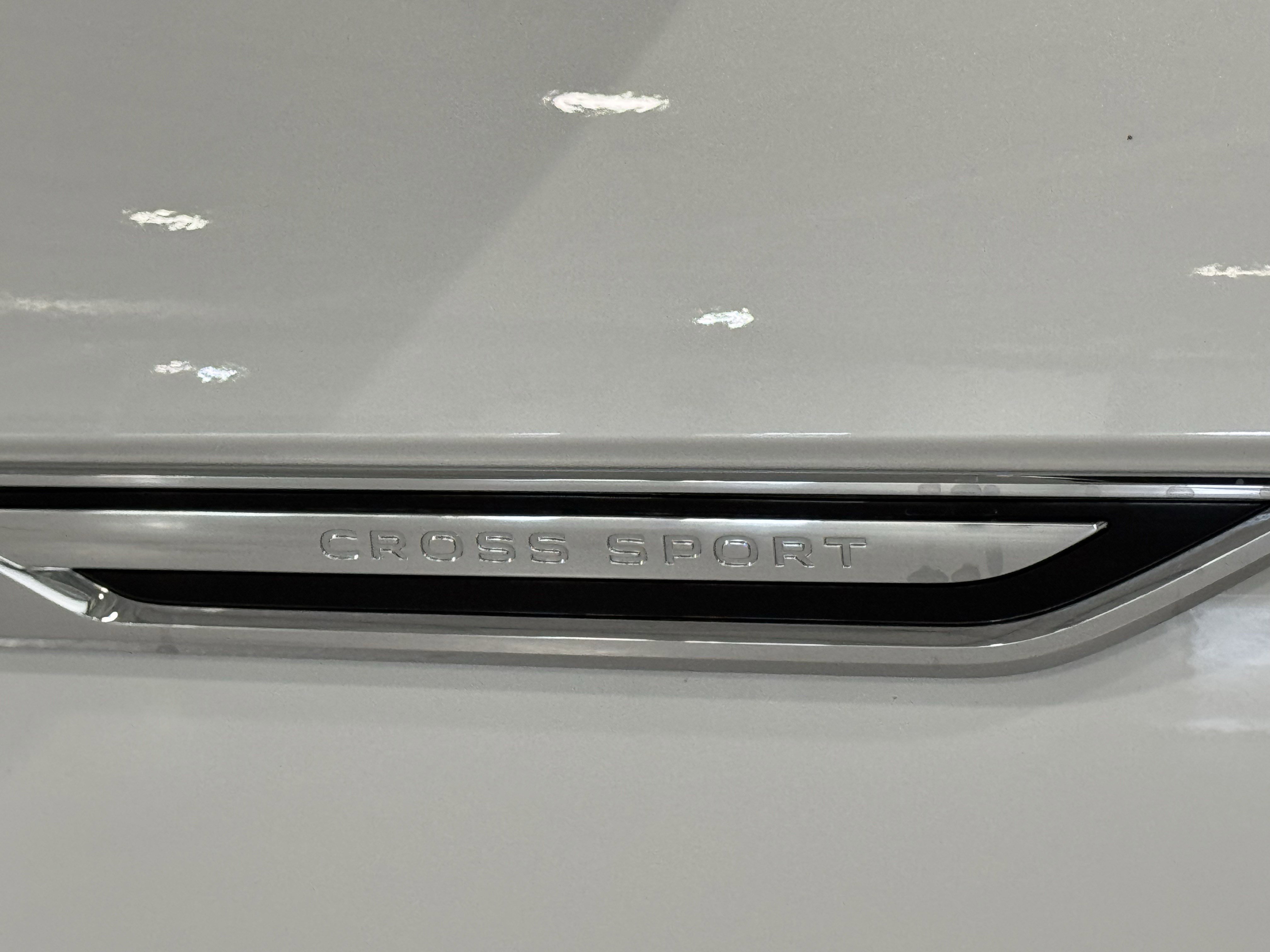 Used 2024 Volkswagen Atlas Cross Sport SEL R-Line image 44