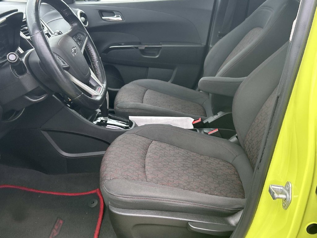 Used 2019 Chevrolet Sonic LT FWD image 16