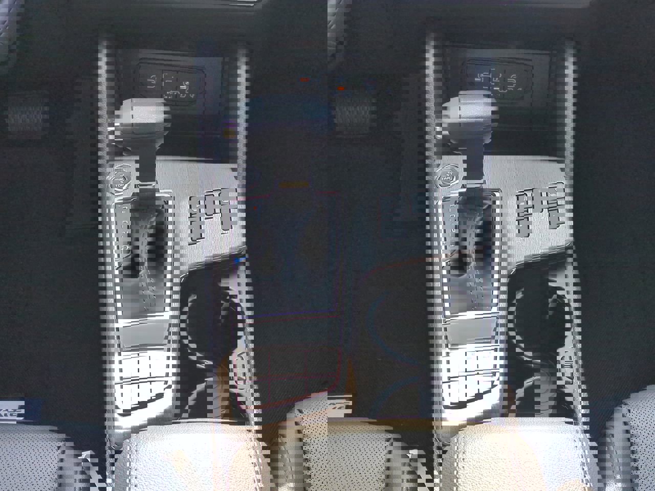 New 2026 Kia Sportage X-Line w/ X-Line Technology Package image 15