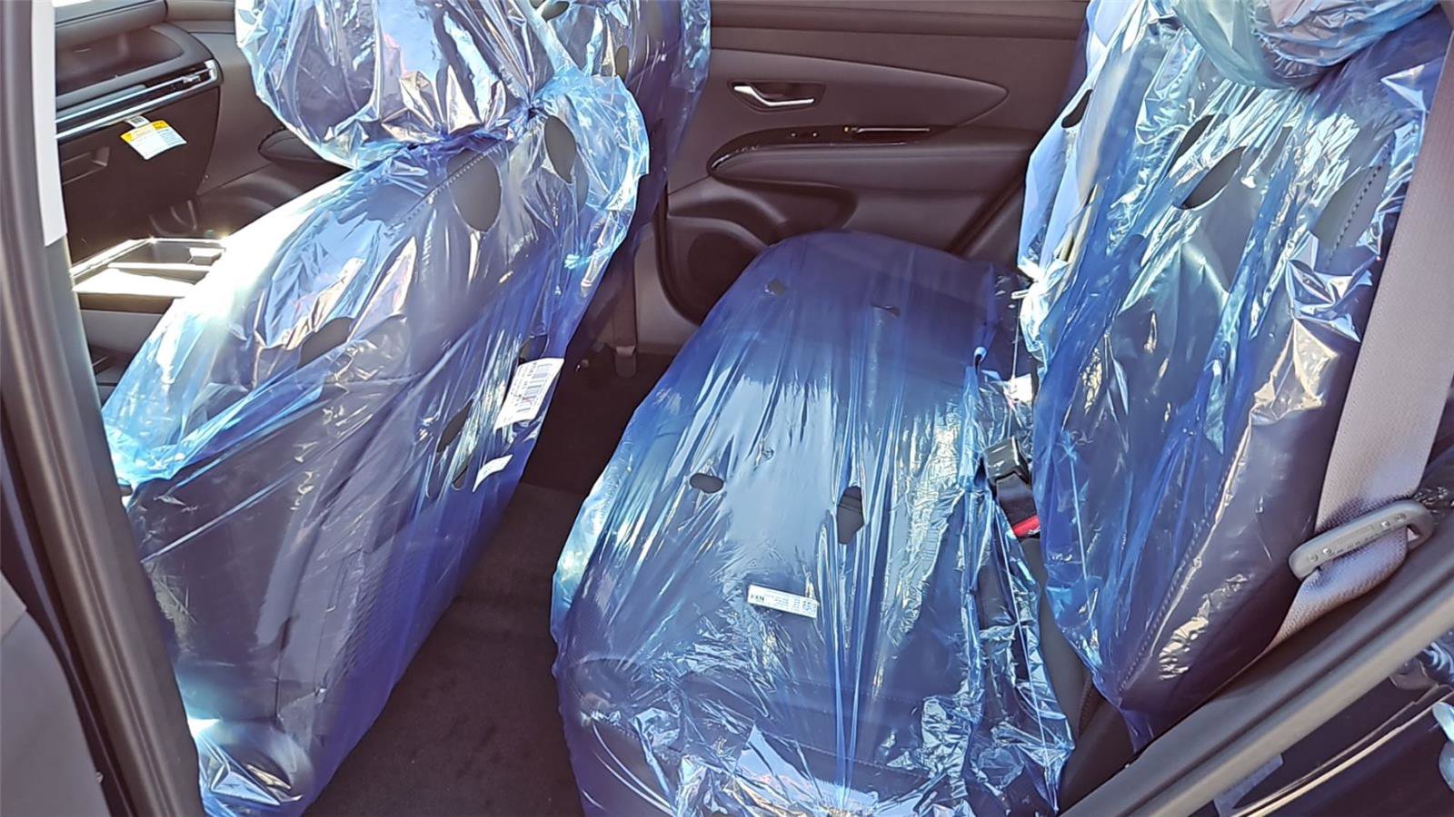 New 2025 Hyundai Tucson Limited image 11