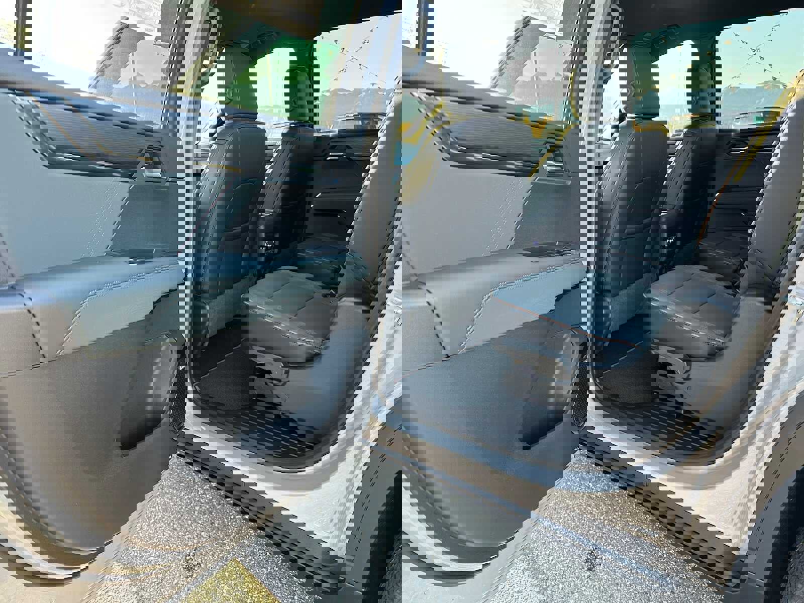 New 2026 GMC Acadia AT4 w/ LPO, Floor Liner Package image 17