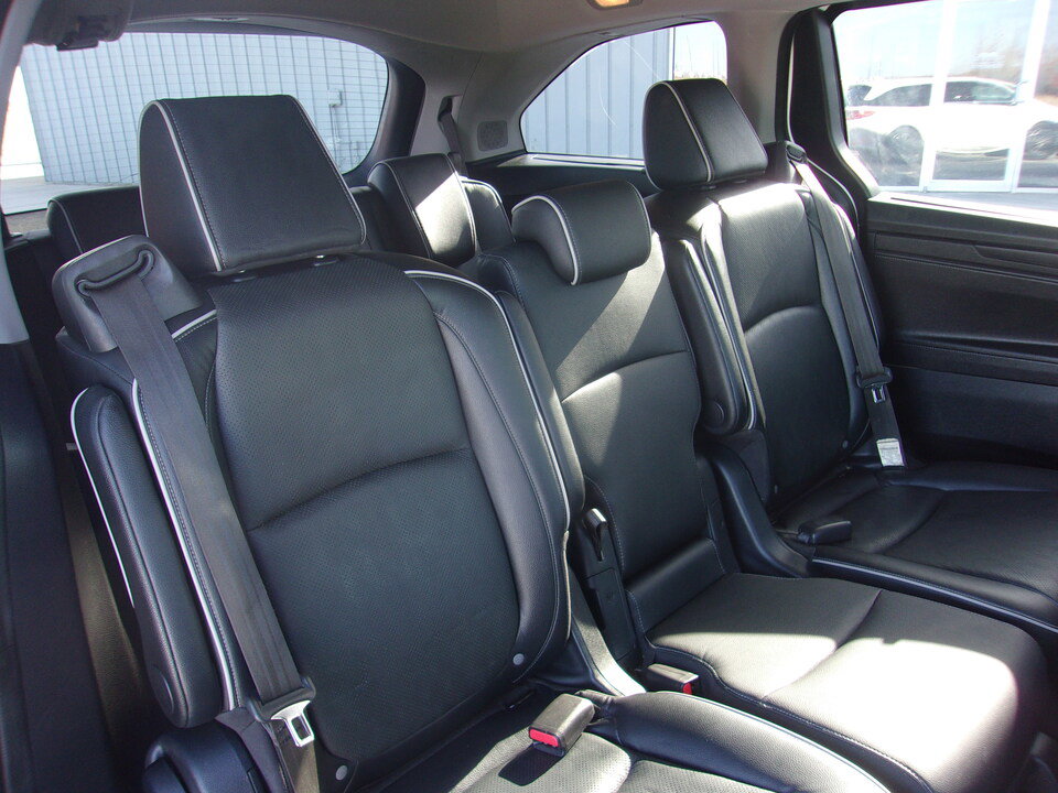 Used 2022 Honda Odyssey Elite image 14