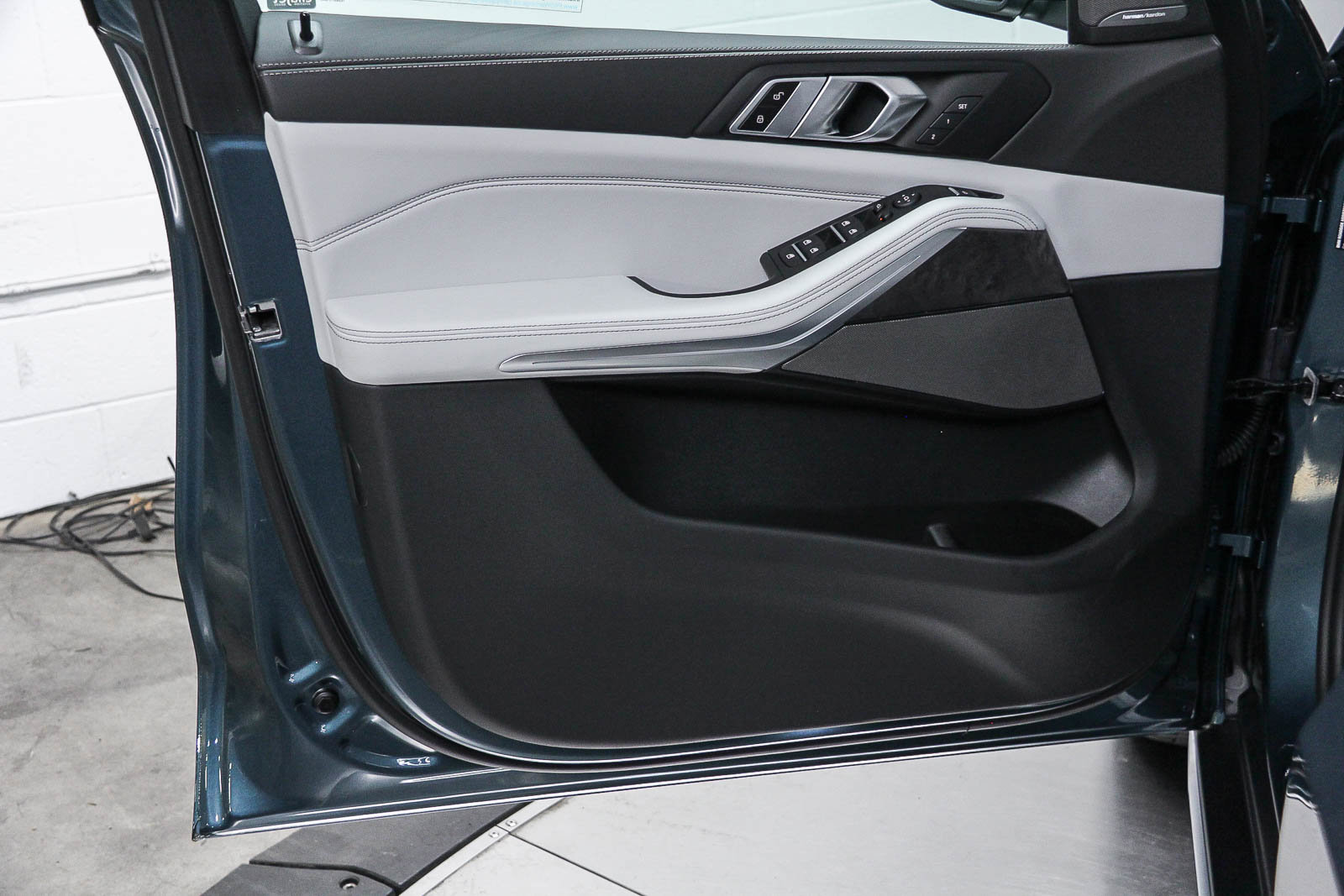 New 2026 BMW X5 sDrive40i RWD image 22