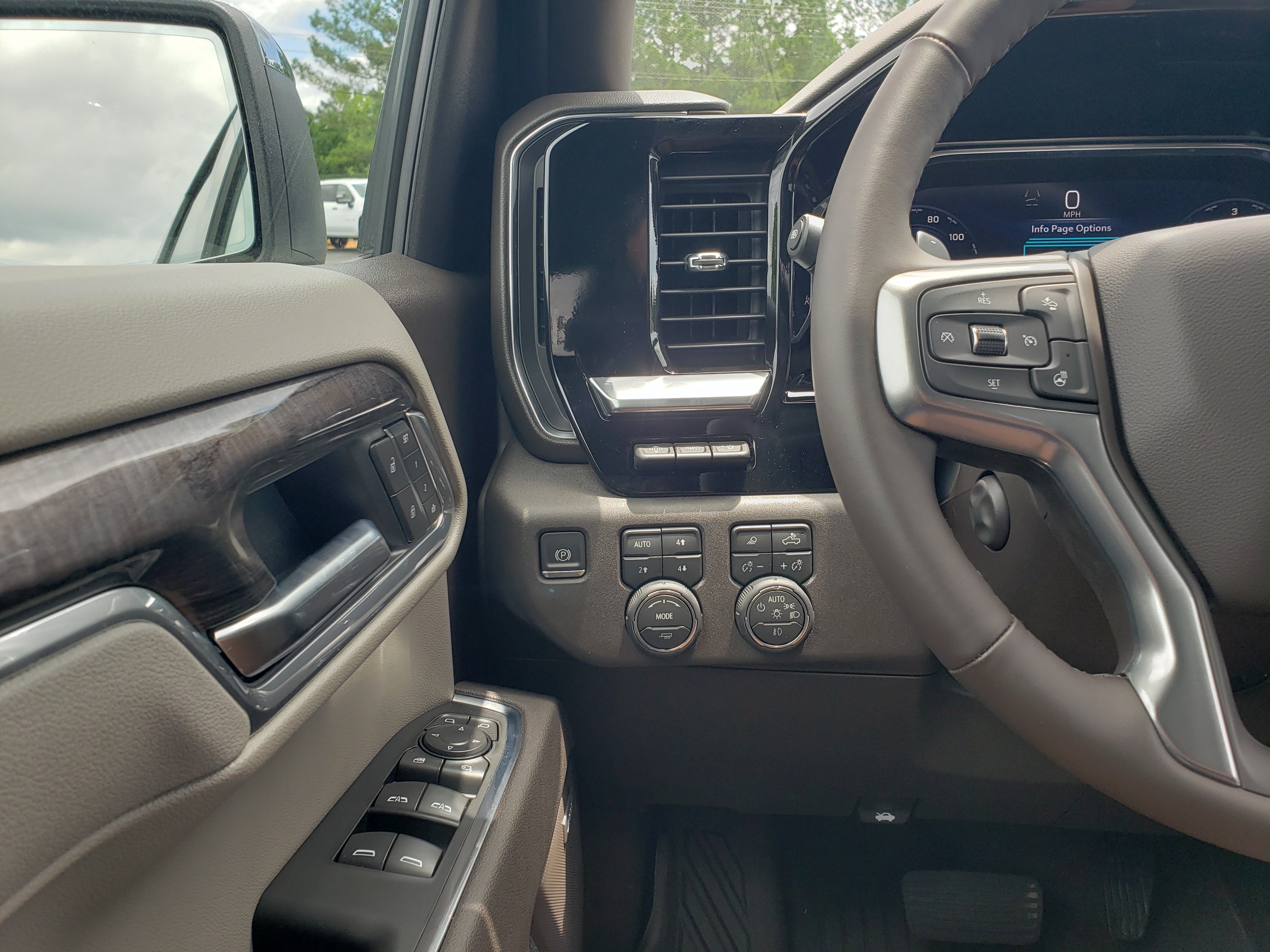 New 2026 Chevrolet Silverado 1500 LTZ w/ LTZ Premium Package AWD/4WD image 12