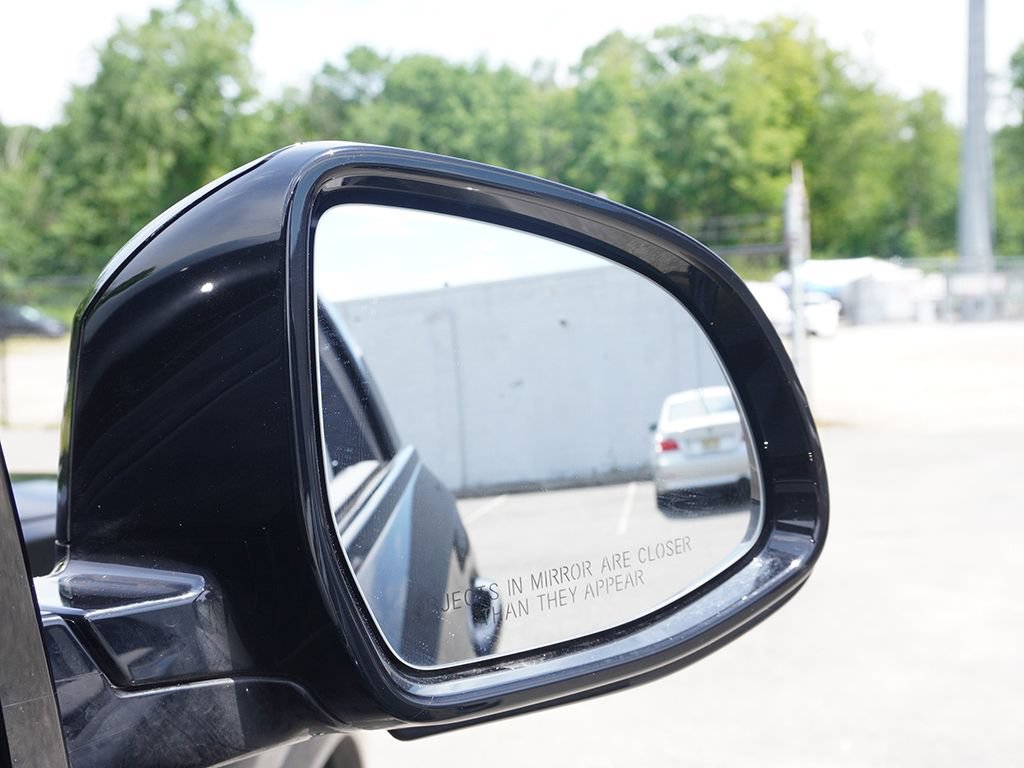Used 2022 BMW X6 xDrive40i w/ M Sport Package AWD/4WD image 39
