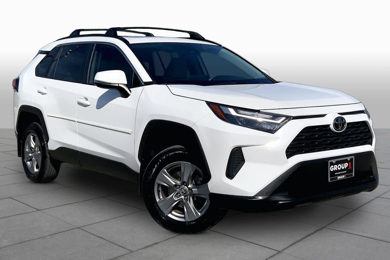 Used 2024 Toyota RAV4 XLE w/ Convenience Package FWD image 2