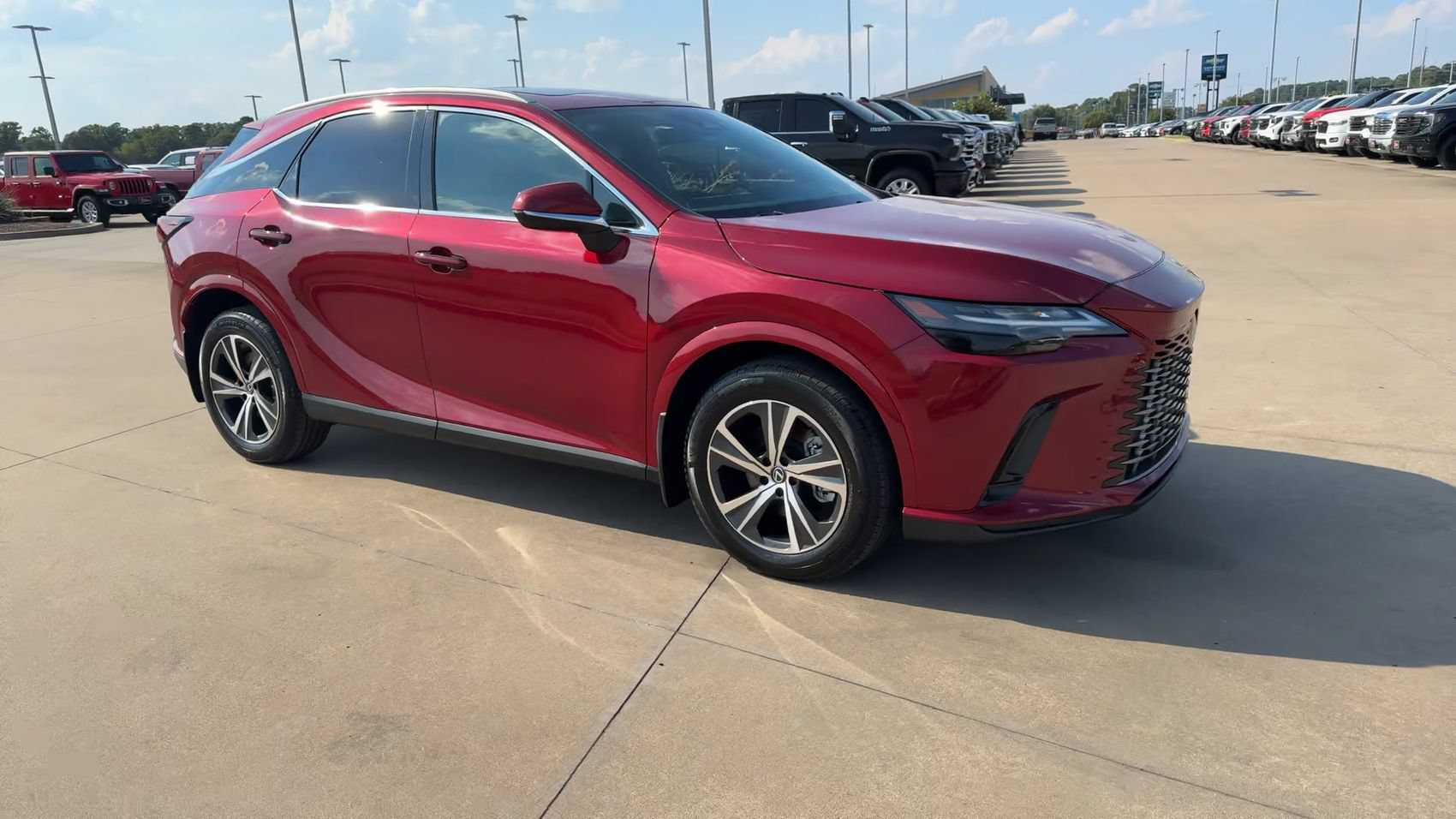Used 2025 Lexus RX 350h AWD/4WD image 3