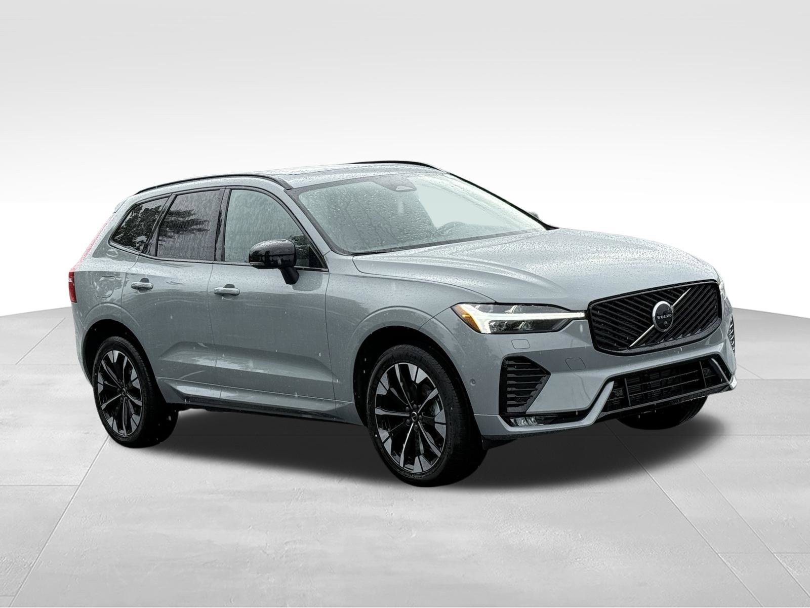 New 2027 Volvo XC60 B5 Plus AWD/4WD image 8