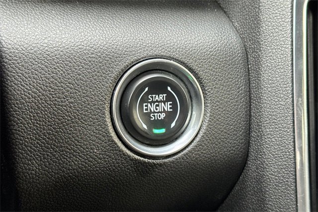 Used 2024 GMC Acadia Elevation image 34