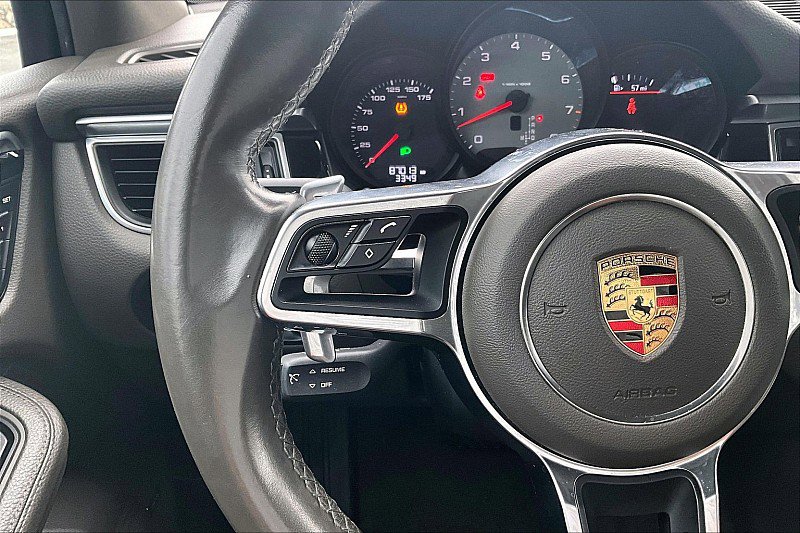 Used 2017 Porsche Macan S image 19
