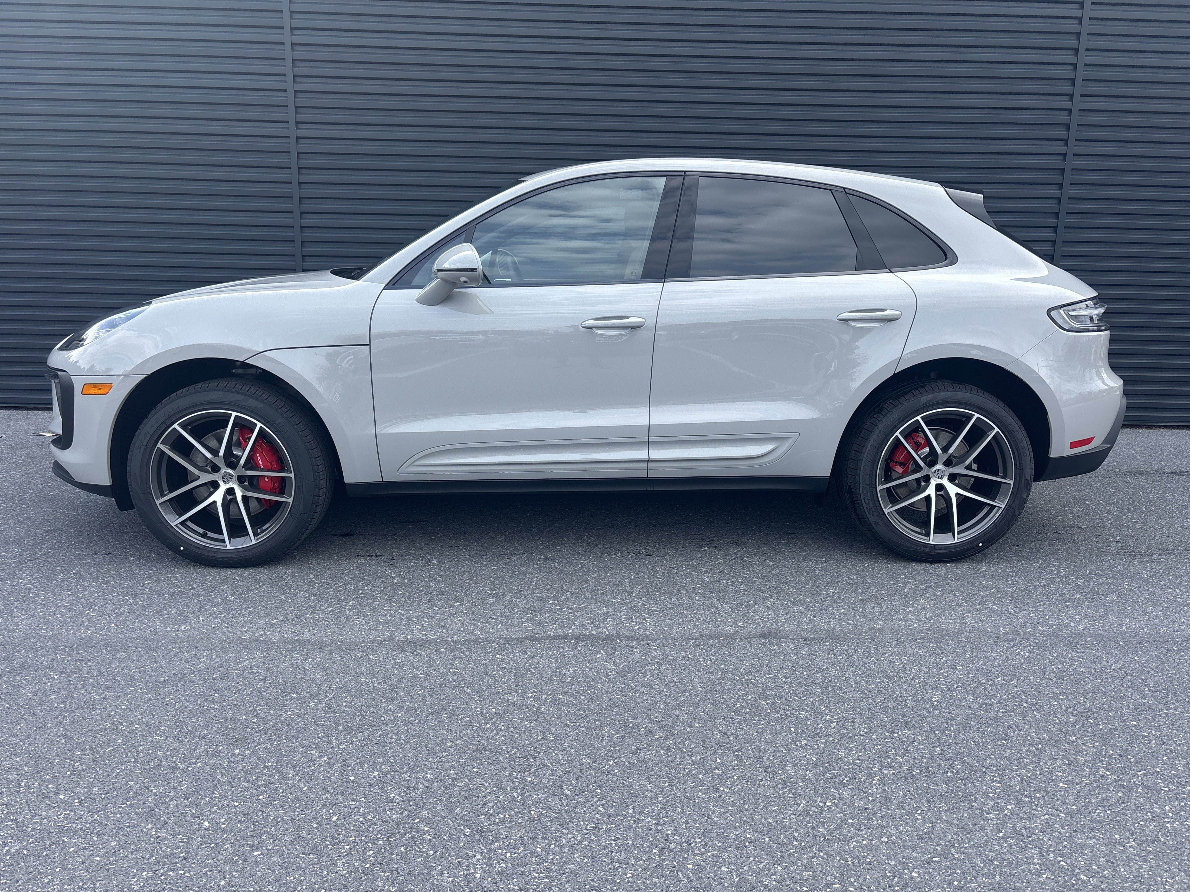 New 2026 Porsche Macan S AWD/4WD image 2