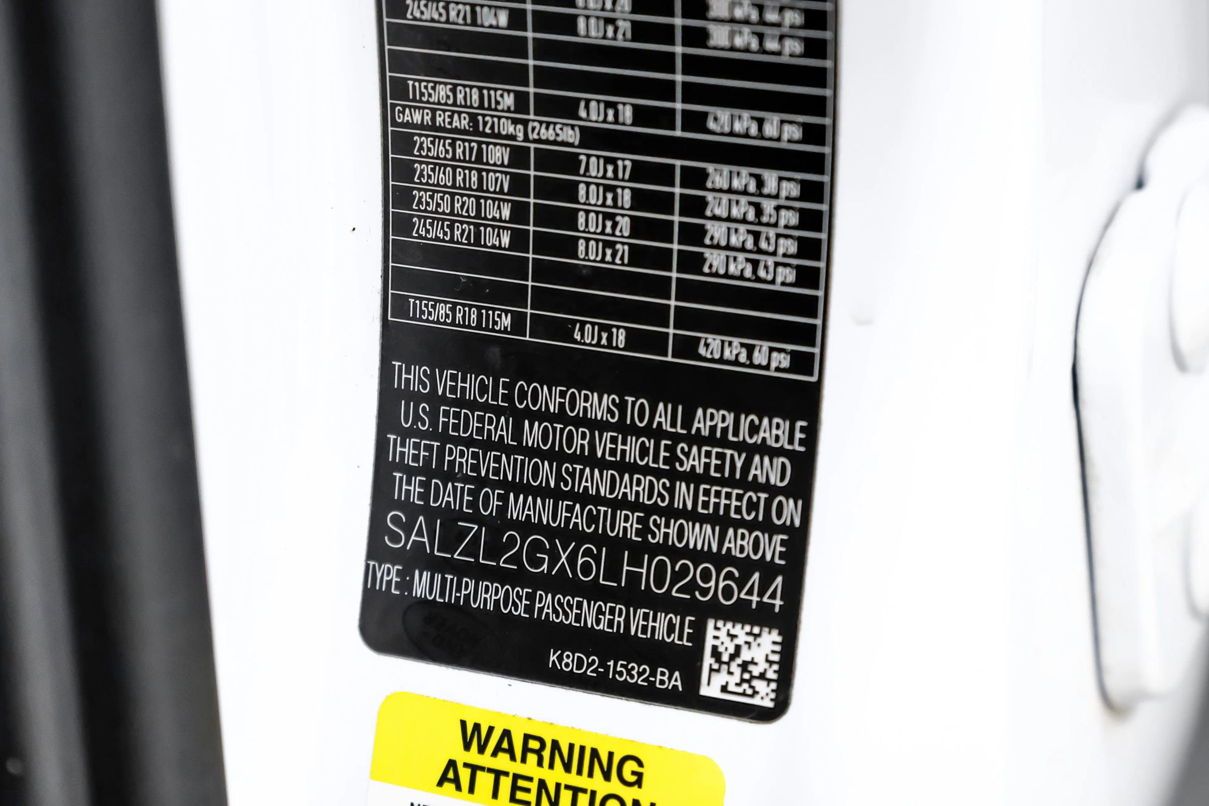 Used 2020 Land Rover Range Rover Evoque R-Dynamic SE image 72