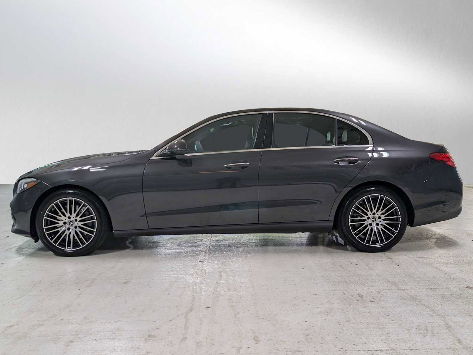 Used 2025 Mercedes-Benz C 300 4MATIC Sedan image 6