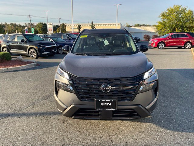 New 2027 Nissan Rogue SV AWD/4WD image 2