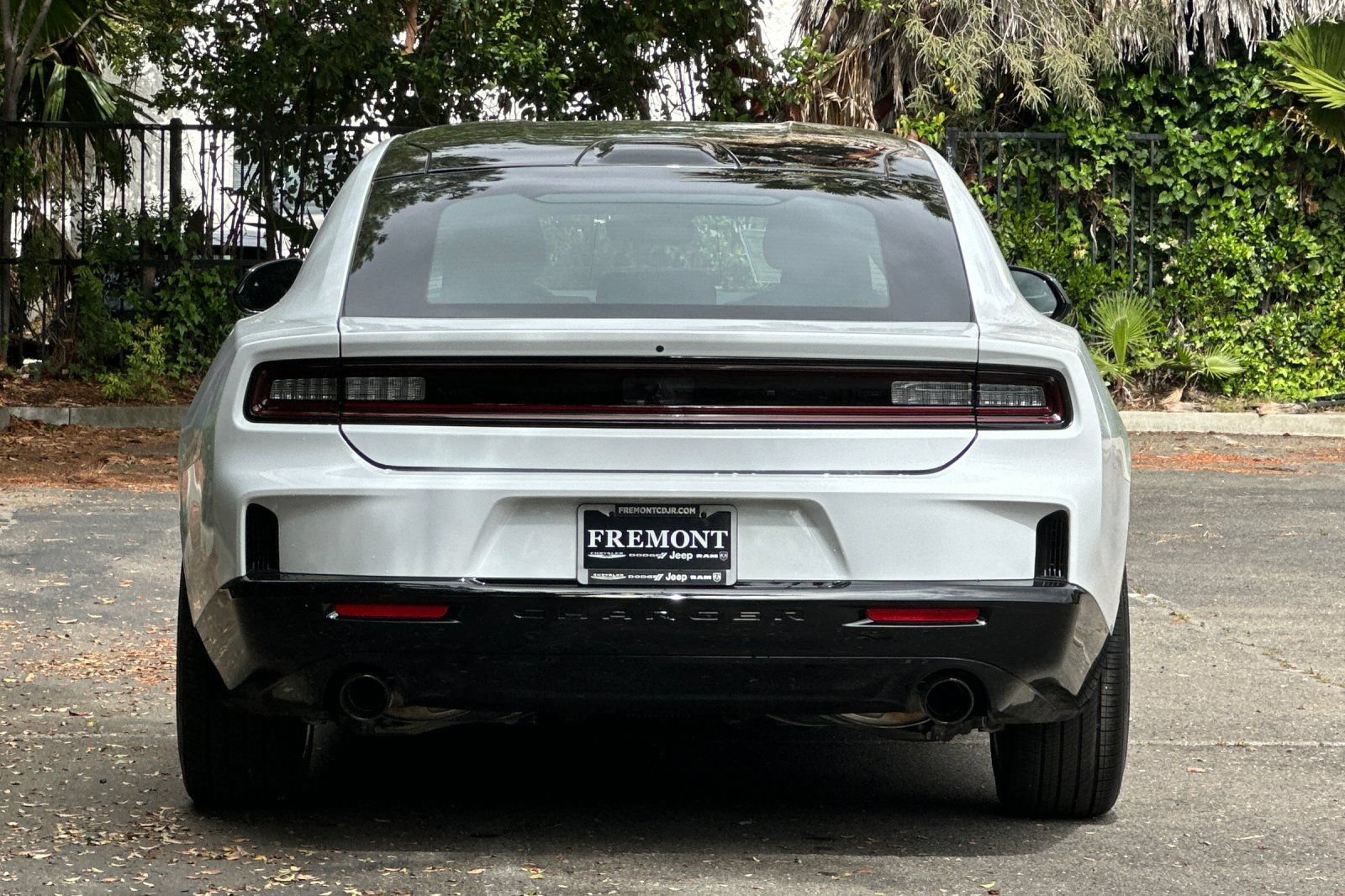 New 2026 Dodge Charger R/T w/ Blacktop Package AWD/4WD image 4