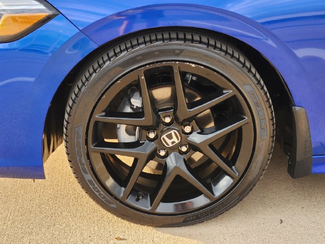 Used 2024 Honda Civic Sport image 17