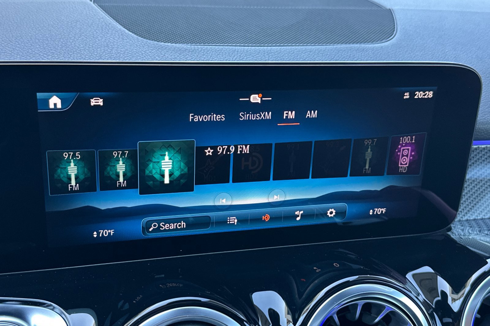 New 2026 Mercedes-Benz GLB 35 AMG AMG 35 image 18