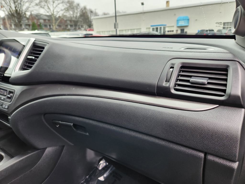 Used 2018 Honda Ridgeline RTL-T image 18