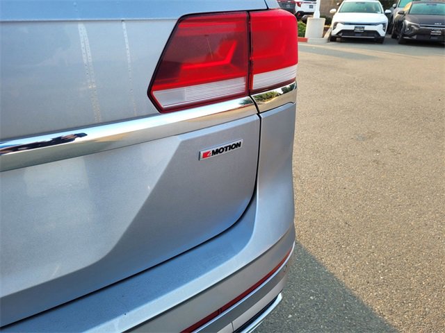 Used 2022 Volkswagen Atlas SEL R-Line image 7