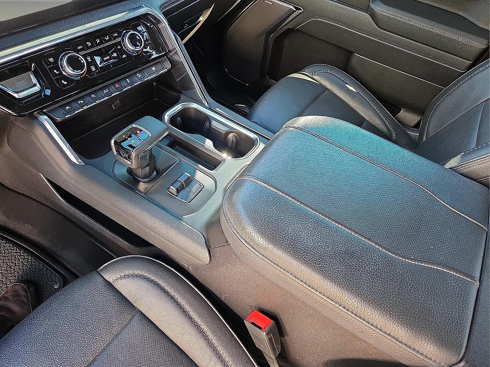 Used 2024 GMC Sierra 1500 Denali w/ Denali Reserve Package image 25