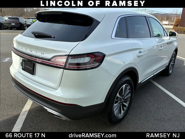 Used 2023 Lincoln Nautilus Standard image 7