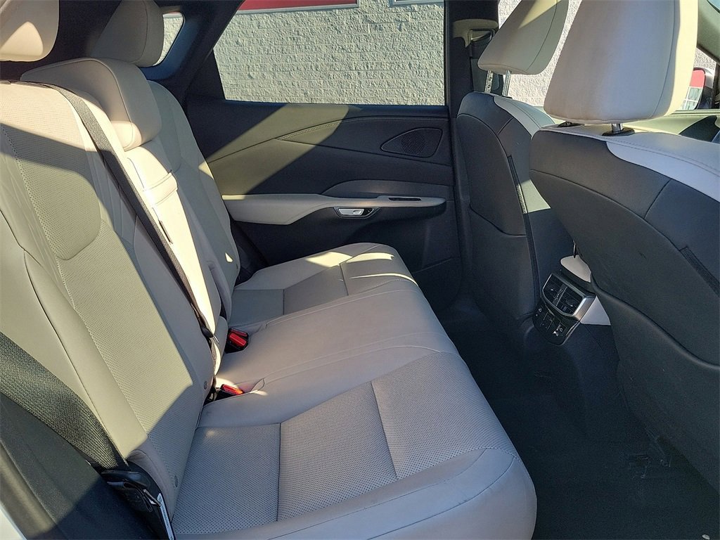 Used 2023 Lexus RX 350h image 19