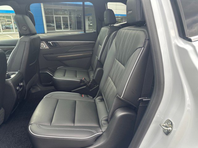 New 2026 Buick Enclave Avenir image 17