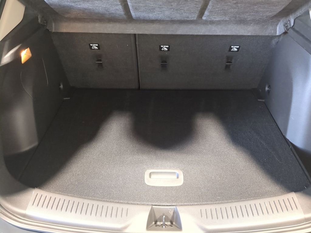 Used 2023 Buick Encore GX Essence w/ Experience Buick Package image 39