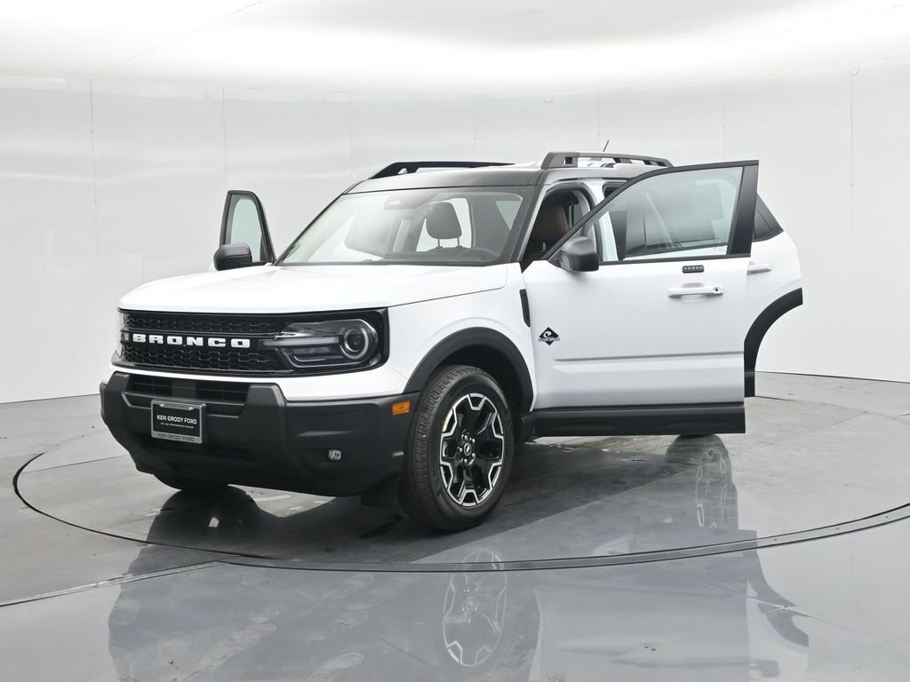 New 2025 Ford Bronco Sport Outer Banks image 14