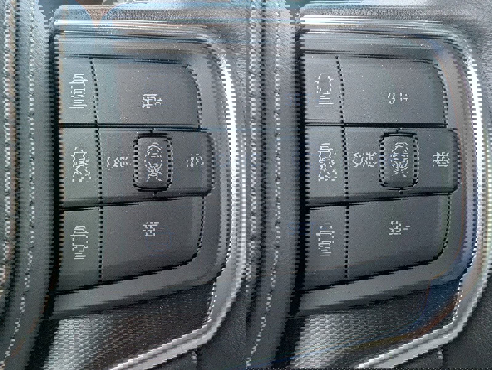 New 2026 Jeep Grand Wagoneer L Summit w/ Premium Group III image 25