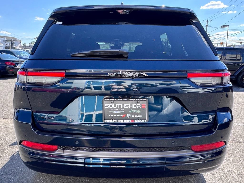 New 2026 Jeep Grand Cherokee Limited AWD/4WD image 6
