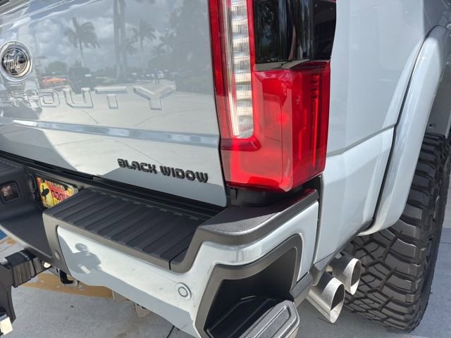Used 2026 Ford F250 Lariat w/ Black Appearance Package image 9