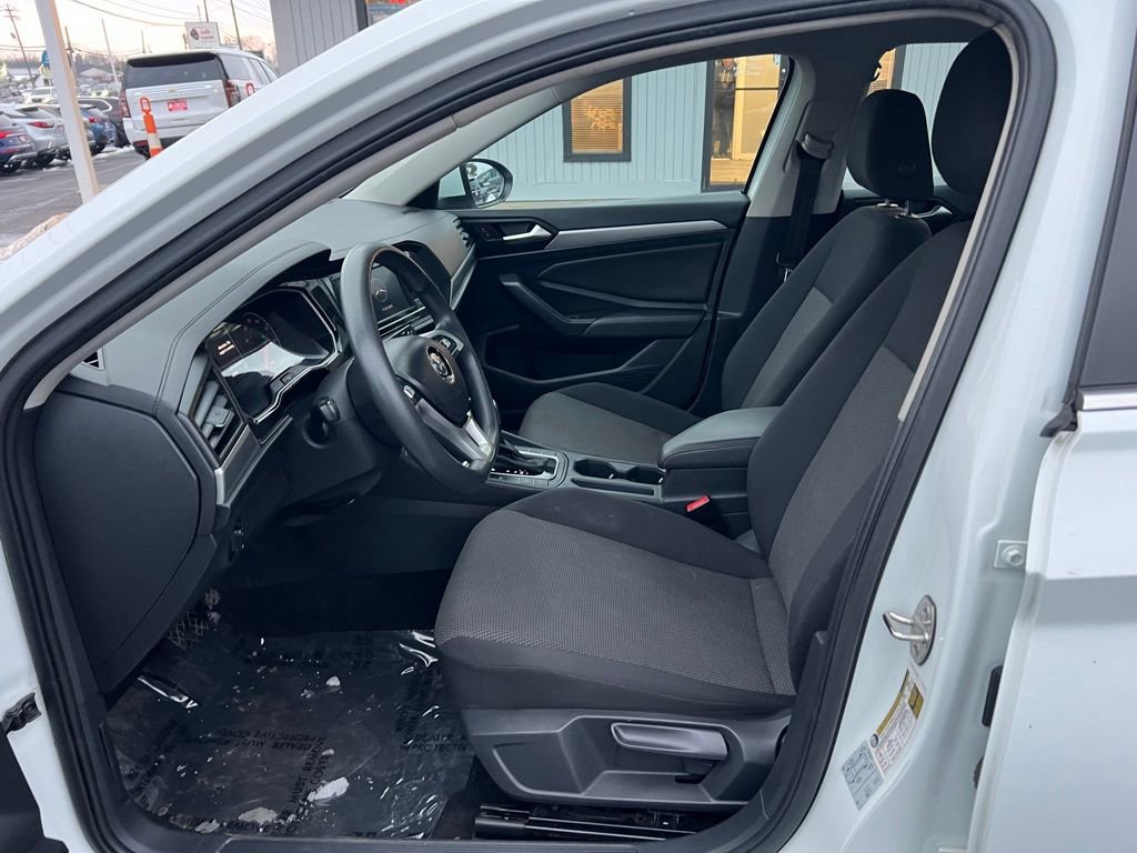 Used 2019 Volkswagen Jetta S w/ Driver Assistance Package image 8