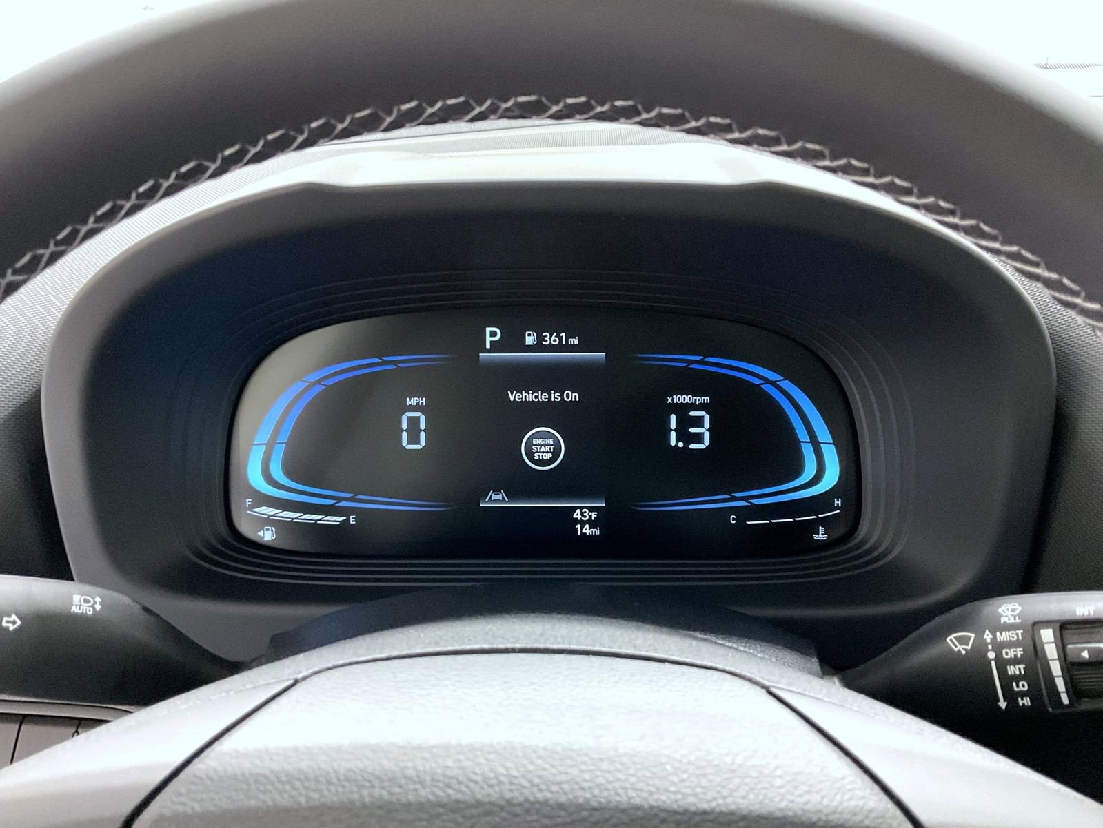 New 2026 Hyundai Venue SEL FWD image 12