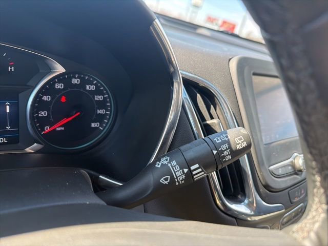 Used 2023 Chevrolet Equinox LT image 20