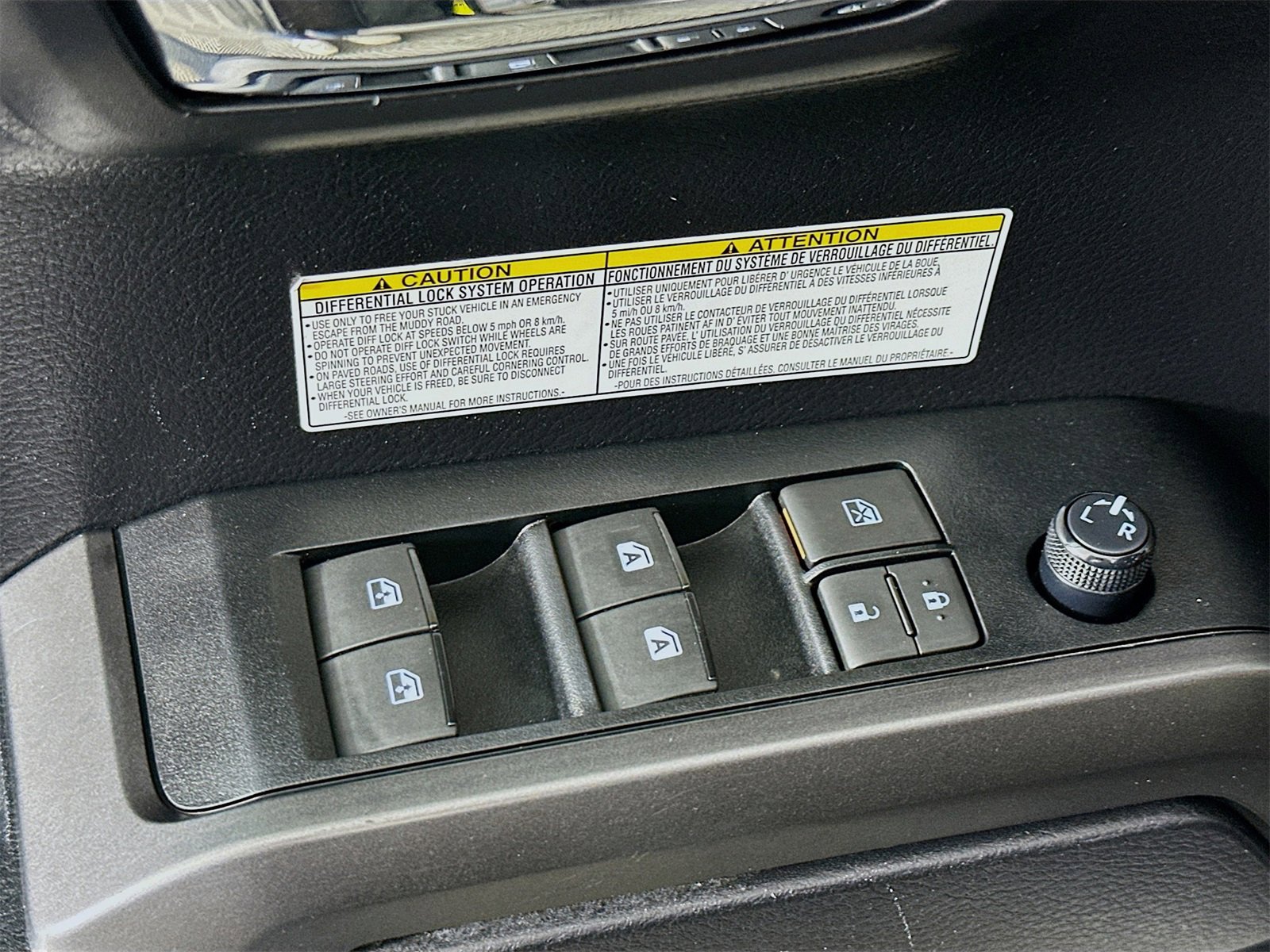 Certified 2020 Toyota Tacoma TRD Off-Road image 18